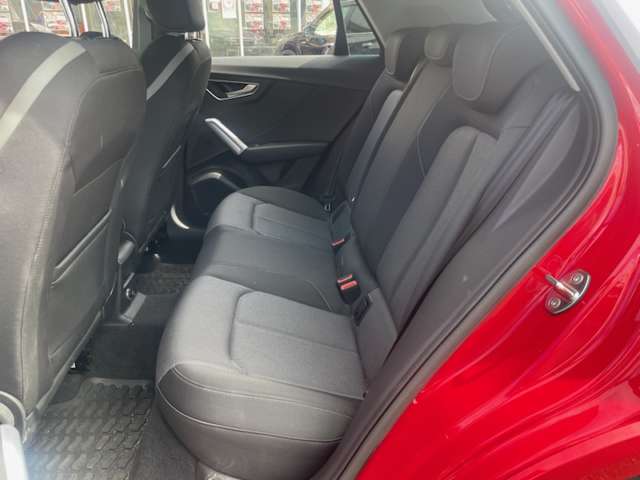 Audi Q2 9
