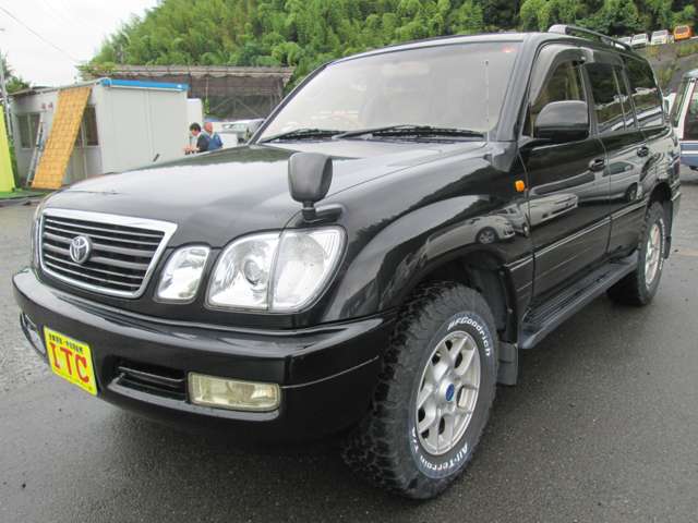 Toyota Land Cruiser Cygnus 3