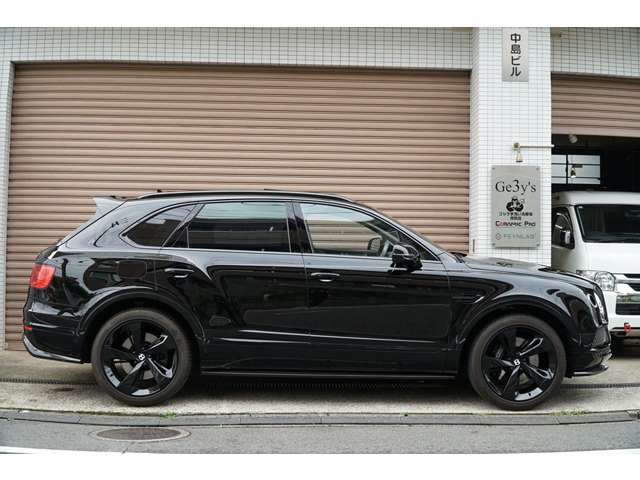 Bentley Bentayga 11