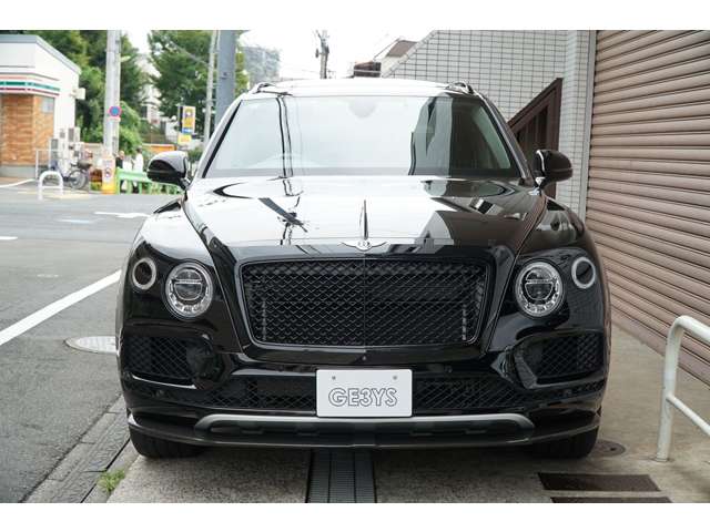 Bentley Bentayga 6