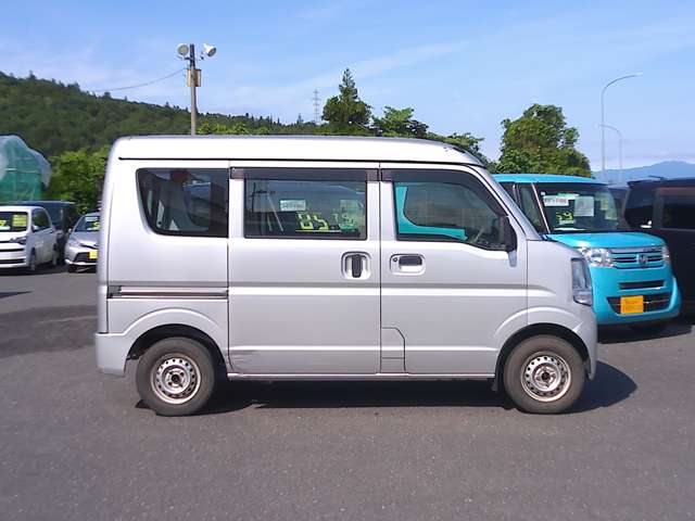 Nissan NV100 Clipper 7