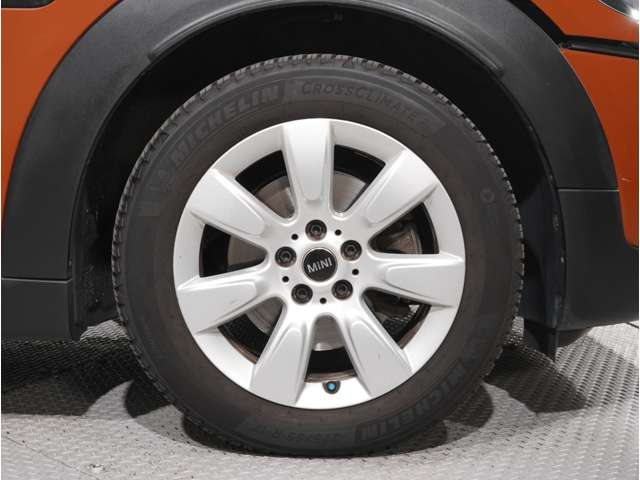 MINI Crossover 11
