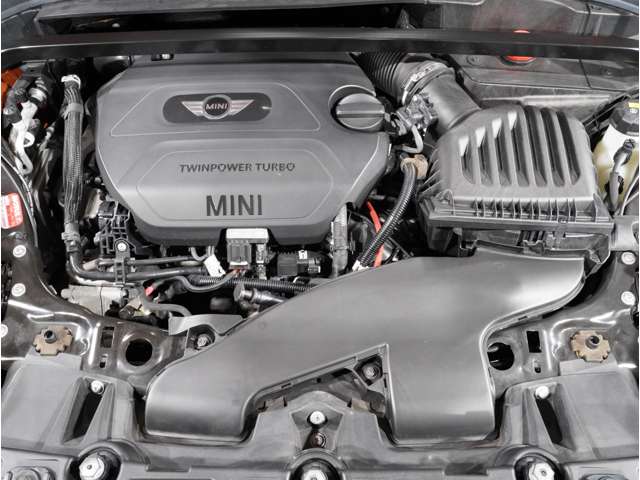 MINI Crossover 7