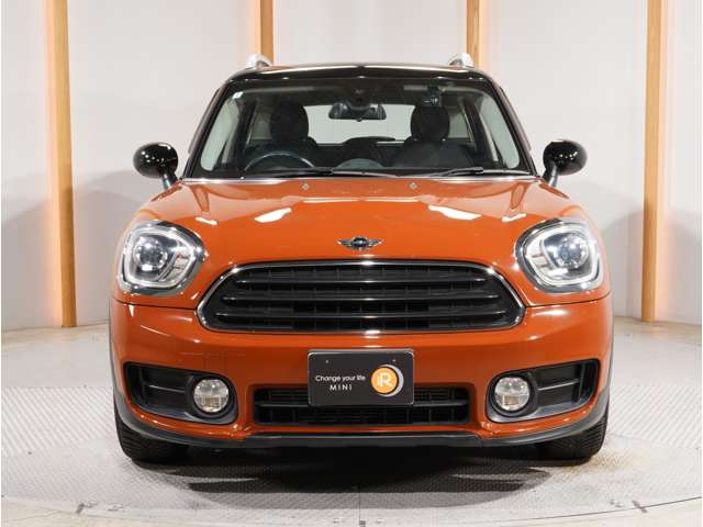 MINI Crossover 8