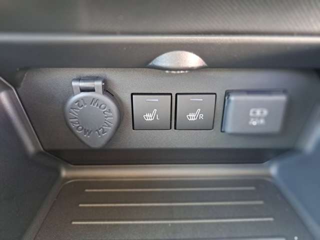 Daihatsu Rocky 12