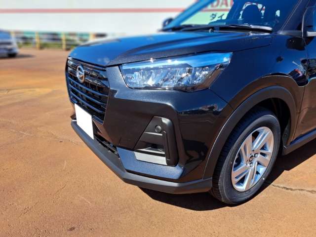 Daihatsu Rocky 3