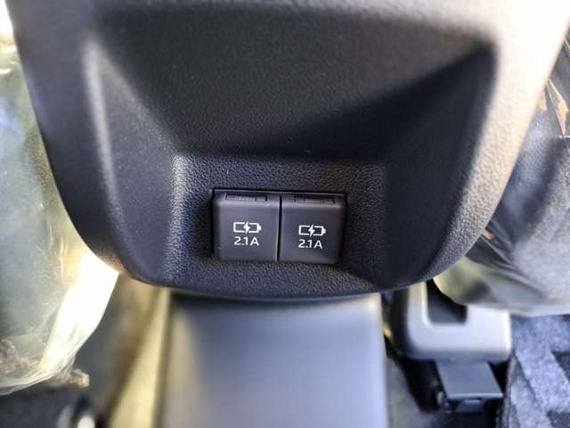 Daihatsu Rocky 9