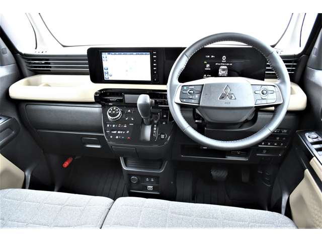 Mitsubishi Delica Mini 3