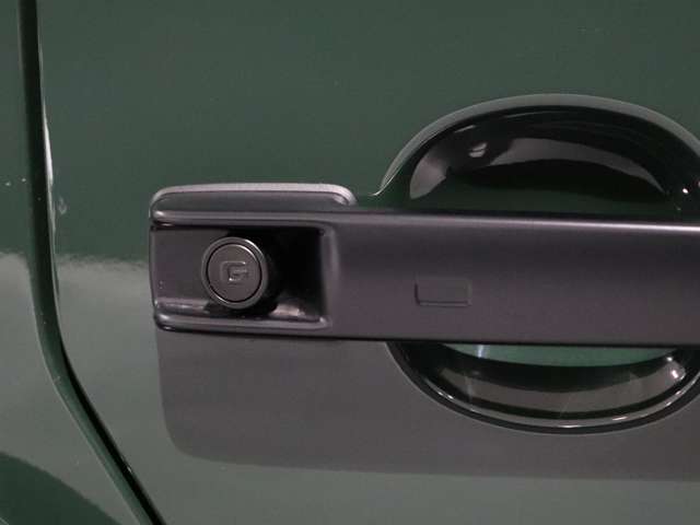 Mercedes-Benz G-Class 3