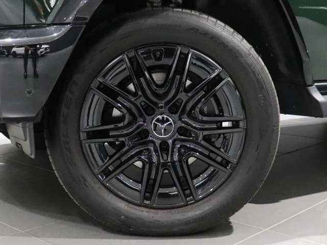 Mercedes-Benz G-Class 9