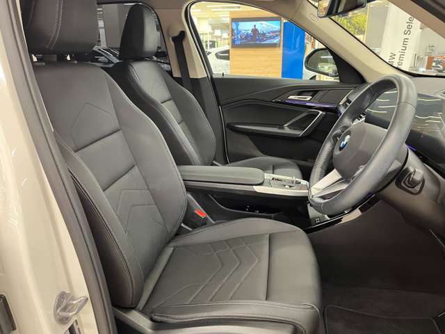BMW X1 8