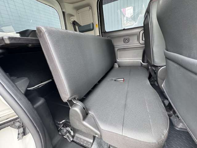 Suzuki Spacia Base 7
