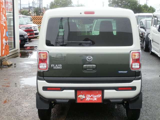 Mazda Flair Crossover 10