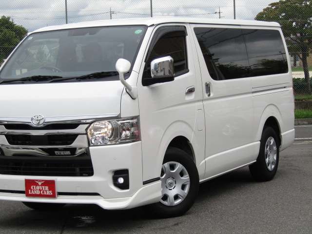 Toyota Hiace Van 12
