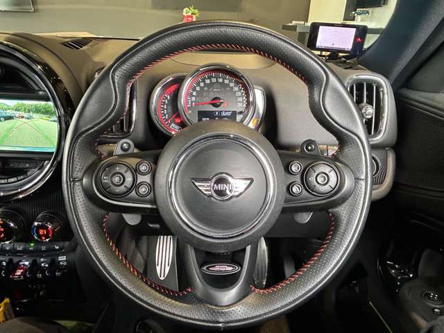 MINI Crossover 11