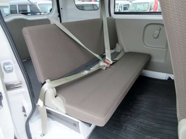 Suzuki Every 11