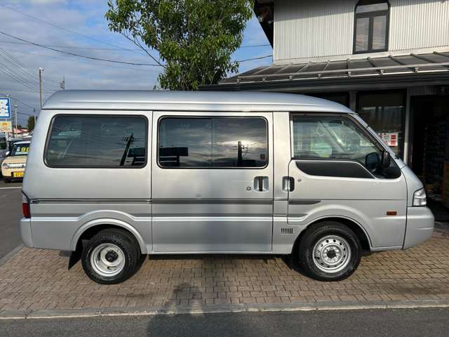 Nissan Vanette 8