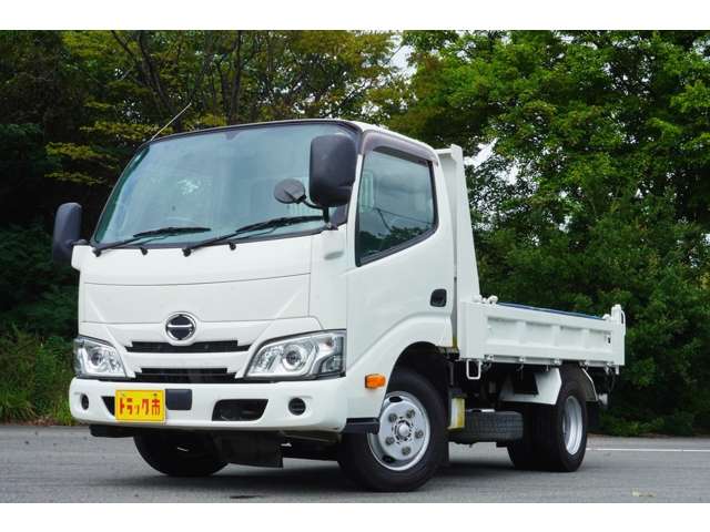 Hino Dutro 7
