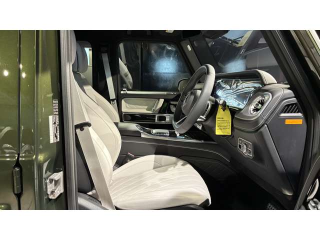 Mercedes-Benz G-Class 4