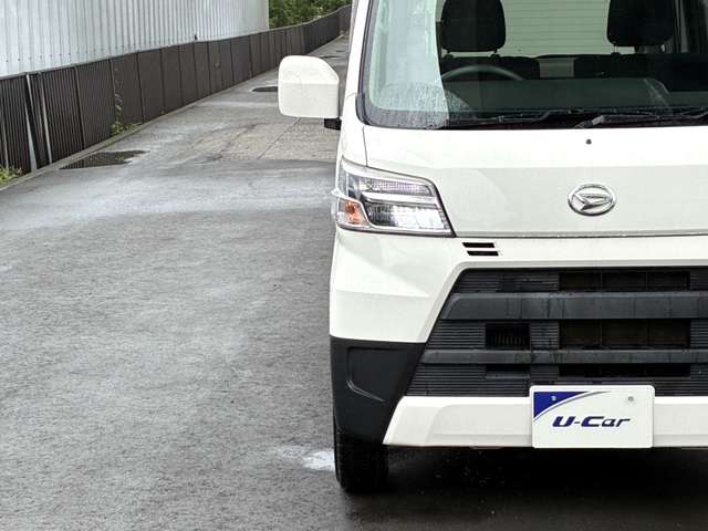 Daihatsu Hijet Cargo 4
