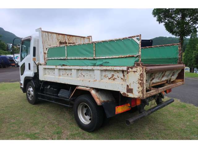 Isuzu Forward 4