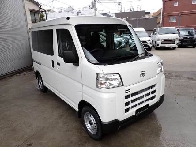Daihatsu Hijet Cargo 12