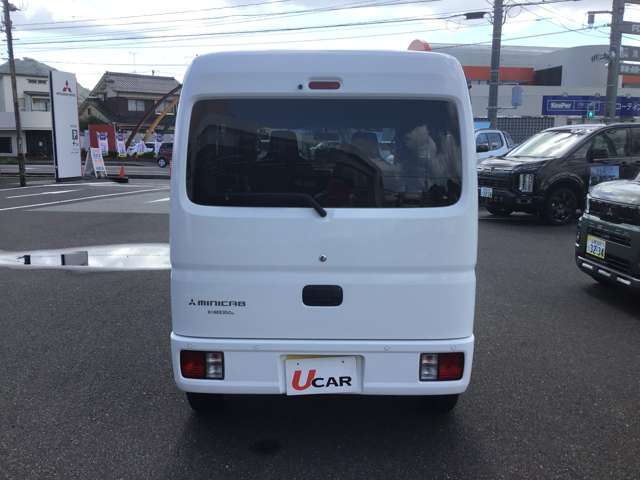 Mitsubishi Minicab Van 4