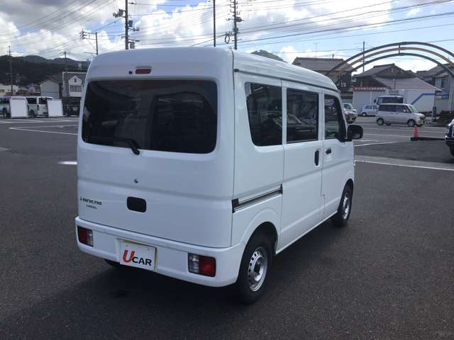 Mitsubishi Minicab Van 6