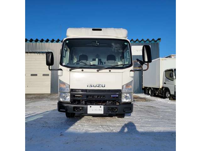Isuzu Elf 6