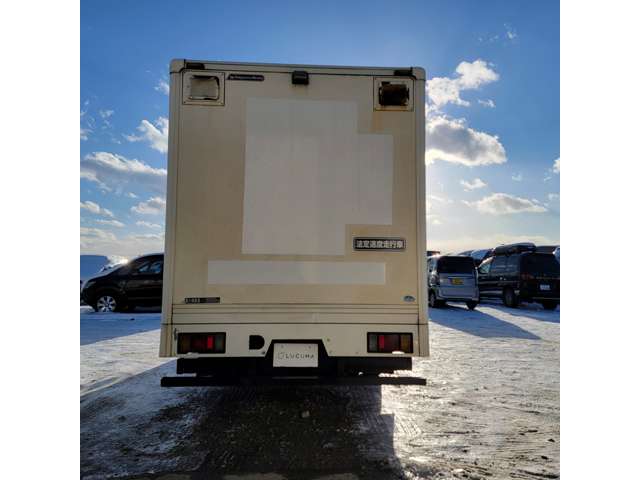 Isuzu Elf 10