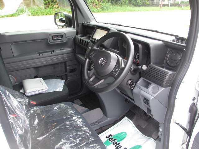 Honda N-VAN 12