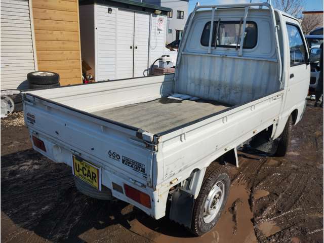 Daihatsu Hijet Pickup 12