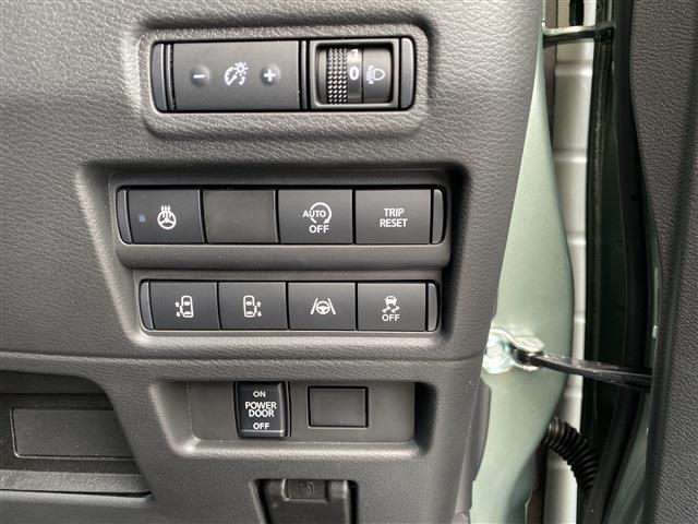 Mitsubishi Delica Mini 11