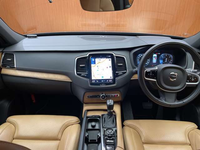 Volvo XC90 4