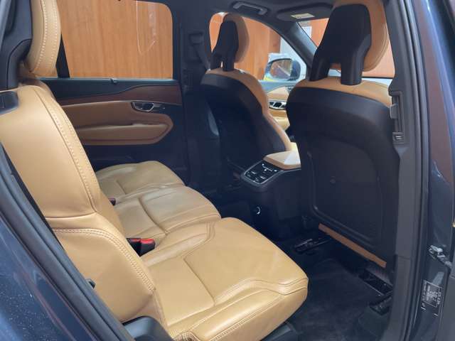 Volvo XC90 7