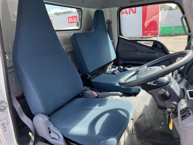 Nissan NT450Atlas 7