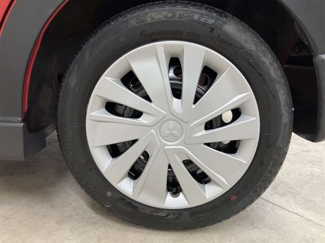Mitsubishi eK X 12