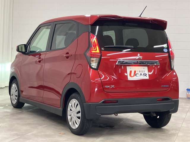Mitsubishi eK X 9