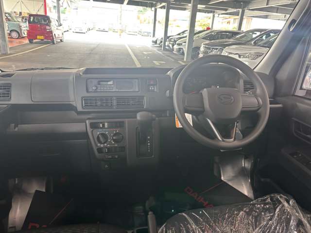 Daihatsu Hijet Cargo 5