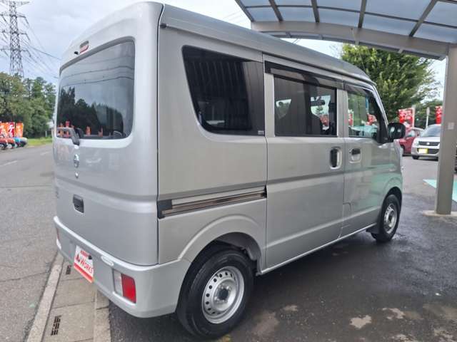 Nissan NV100 Clipper 9