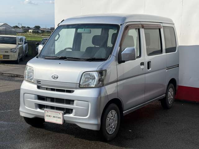 Daihatsu Hijet Cargo 7