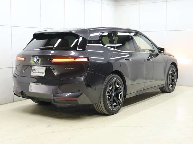 BMW iX 9