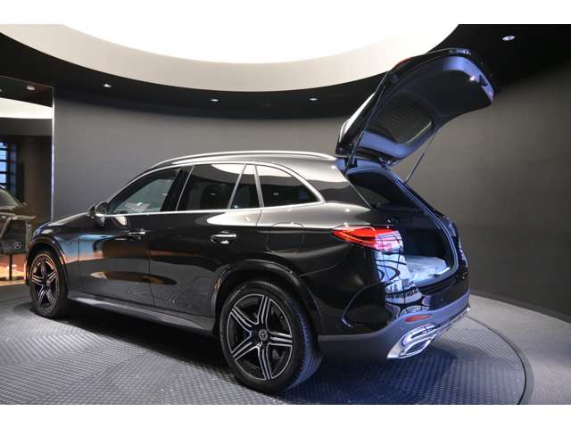 Mercedes-Benz GLC 8