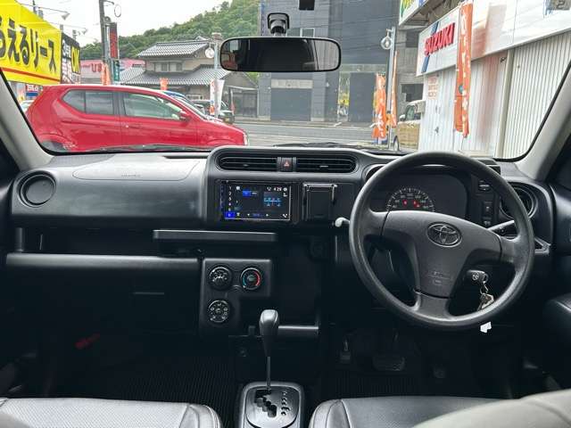 Toyota Succeed Van 7