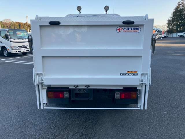 Toyota Toyoace 6