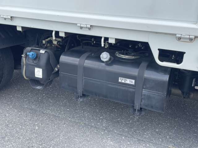Mitsubishi Fuso Canter 12