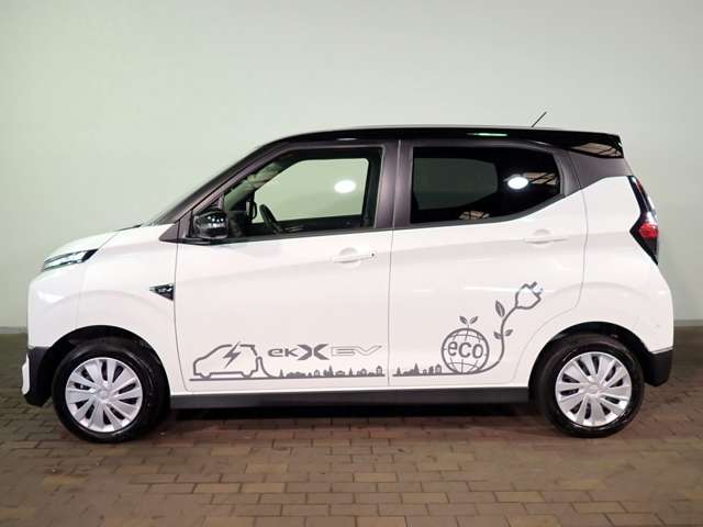 Mitsubishi eK X EV 8