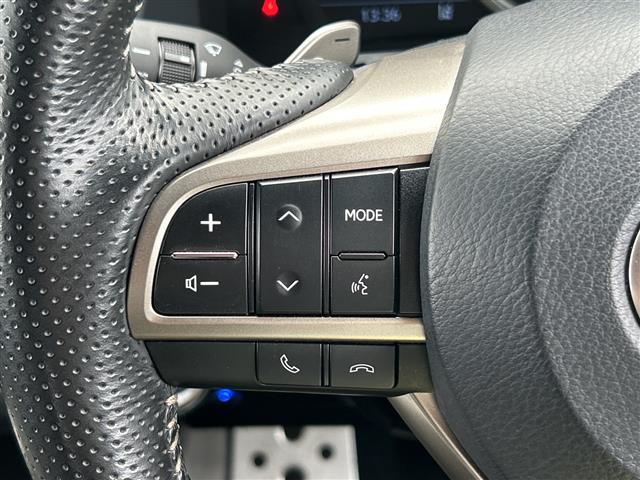 Lexus RX 9