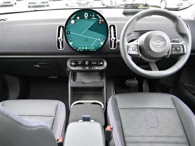 MINI Countryman 5