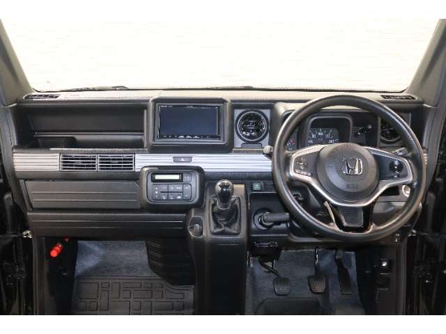 Honda N-VAN 6